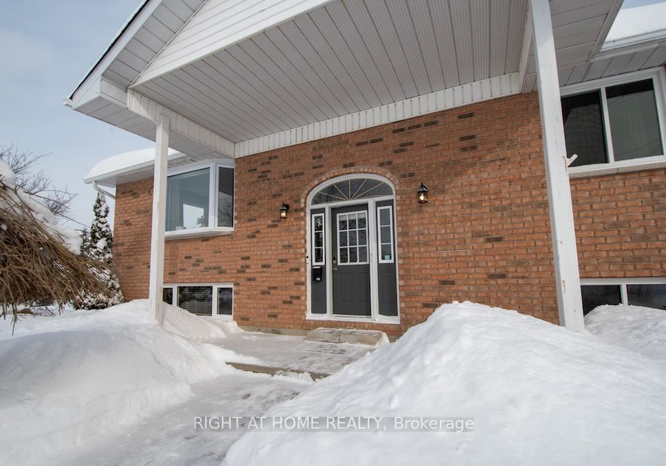 10-kalman-drive-cavan-monaghan-ontario-x12734312