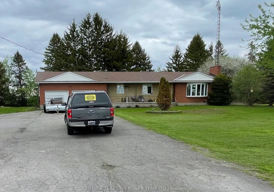 1503-county-road-31-north-dundas-ontario-x12734352