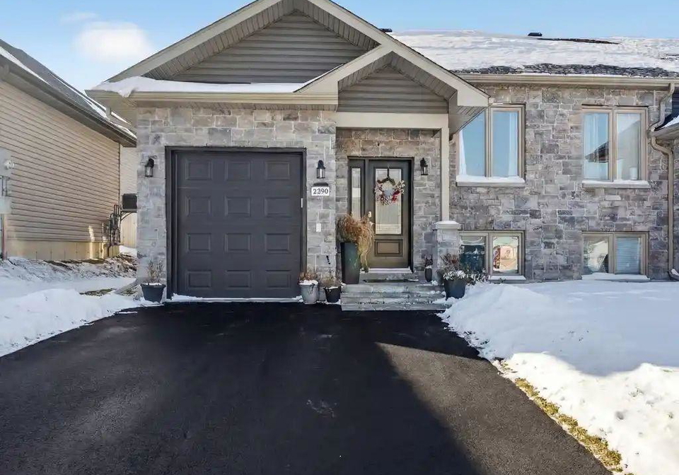 2390-watson-crescent-cornwall-ontario-x12734452