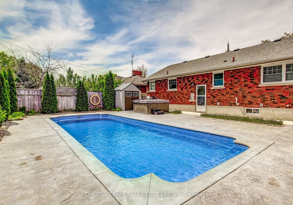 30-mckenzie-street-st-catharines-ontario-x12734626