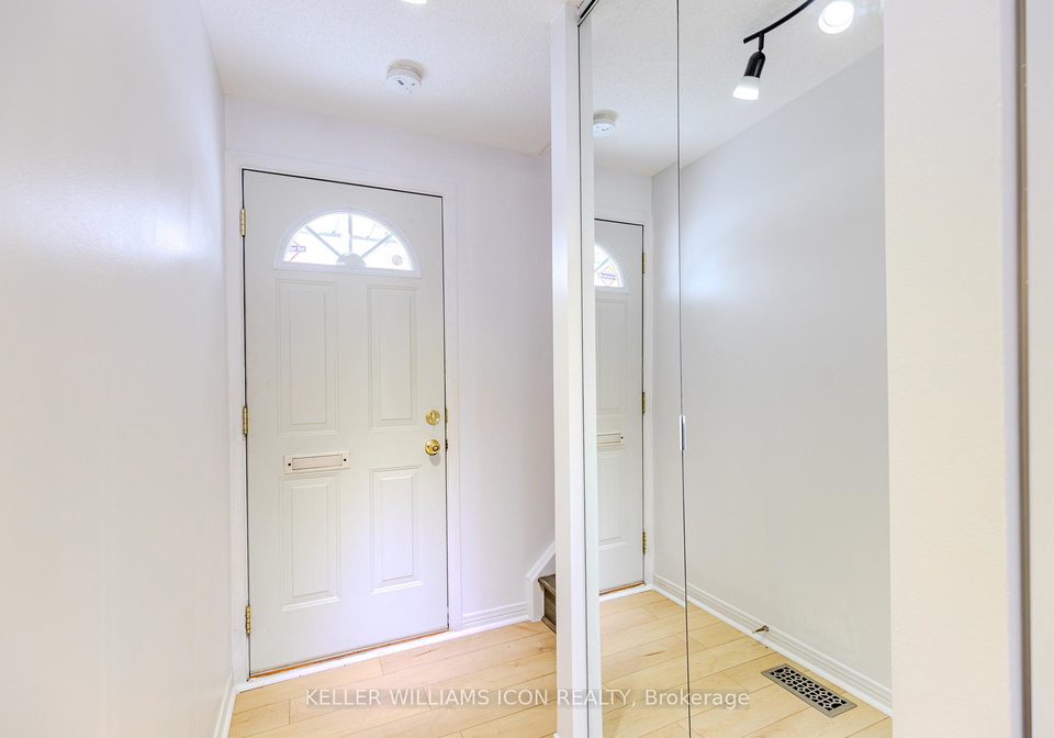 8-sherway-drive-ottawa-ontario-x12734712