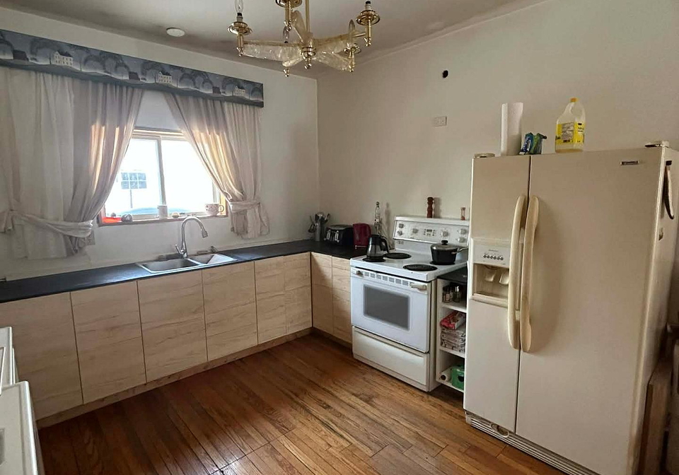 23-victoria-avenue-n-kawartha-lakes-ontario-x12734734