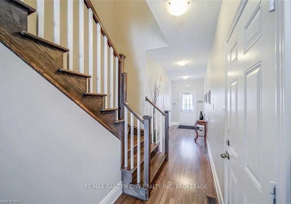 39-sunset-way-thorold-ontario-x12735004