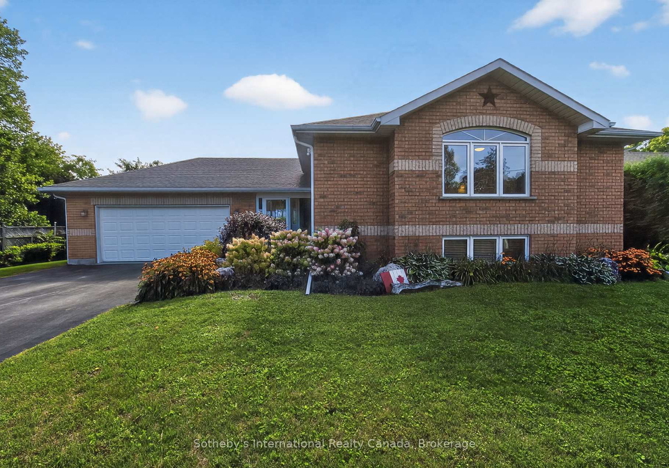 35-elgin-street-s-blue-mountains-ontario-x12735124