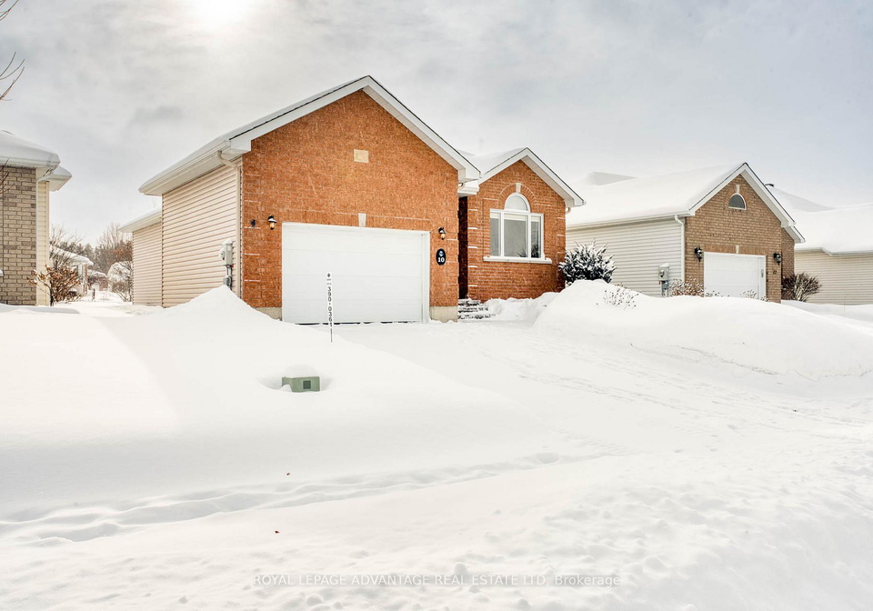 10-antonio-way-perth-ontario-x12735196