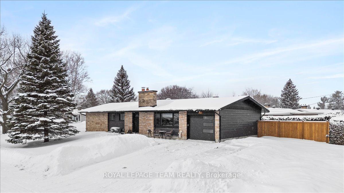 20-whitburn-crescent-ottawa-ontario-x12735378