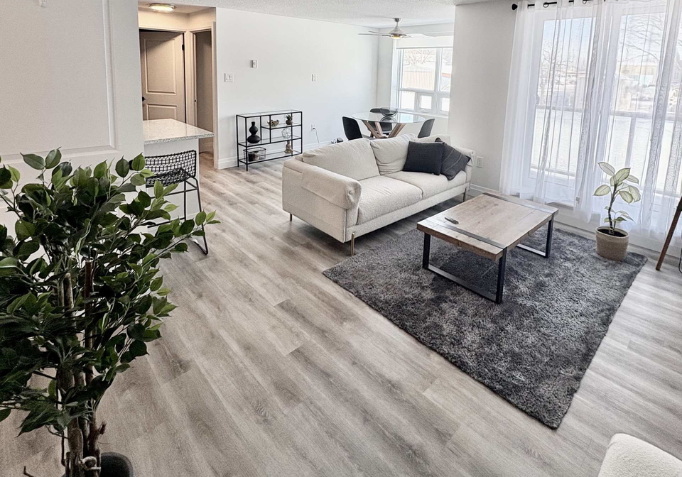 77-baseline-road-w-london-south-ontario-x12735396