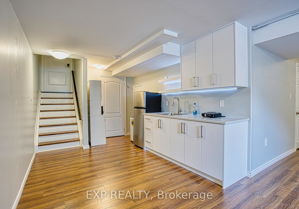 52-dartmouth-gate-hamilton-ontario-x12735474