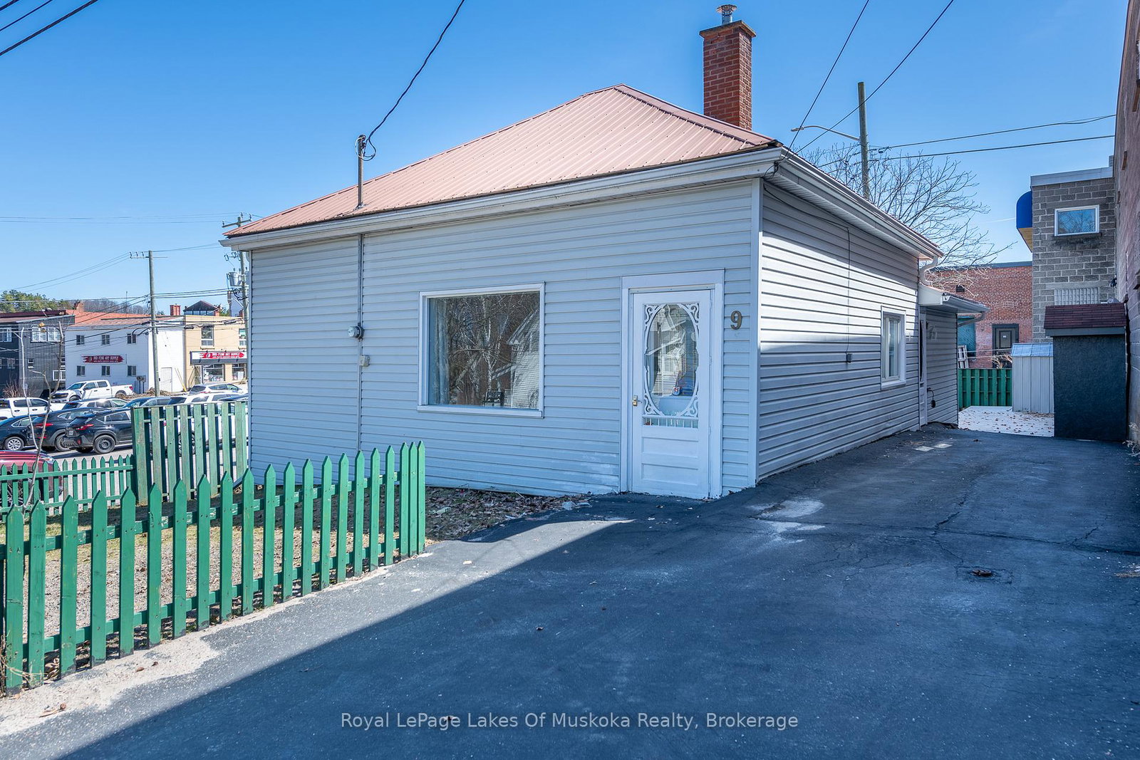 9-caroline-street-e-huntsville-ontario-x12735530