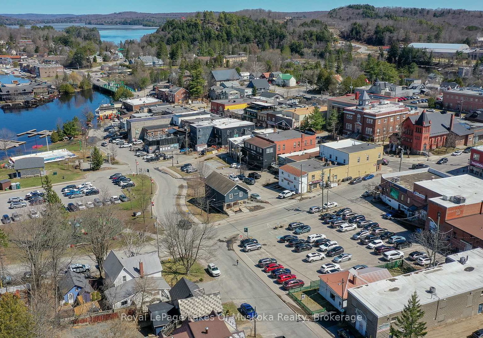 9-caroline-street-e-huntsville-ontario-x12735530