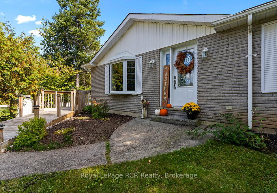 282848-normanby-bentinck-townline-west-grey-ontario-x12735688