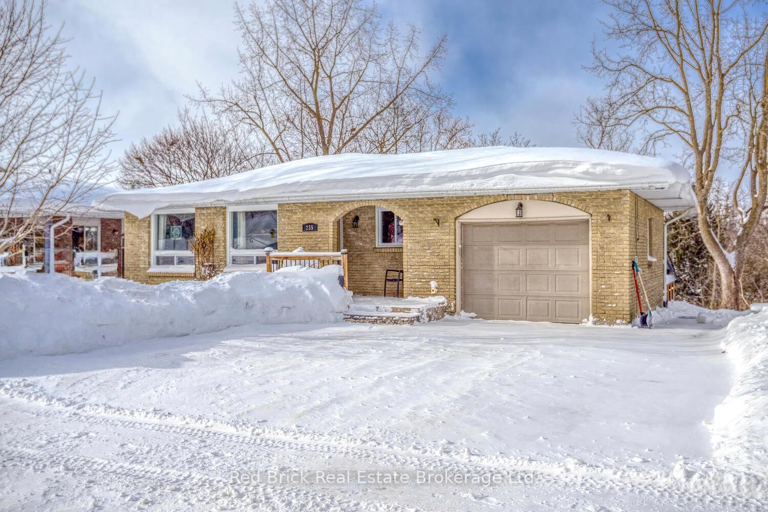235-wellington-street-centre-wellington-ontario-x12736264