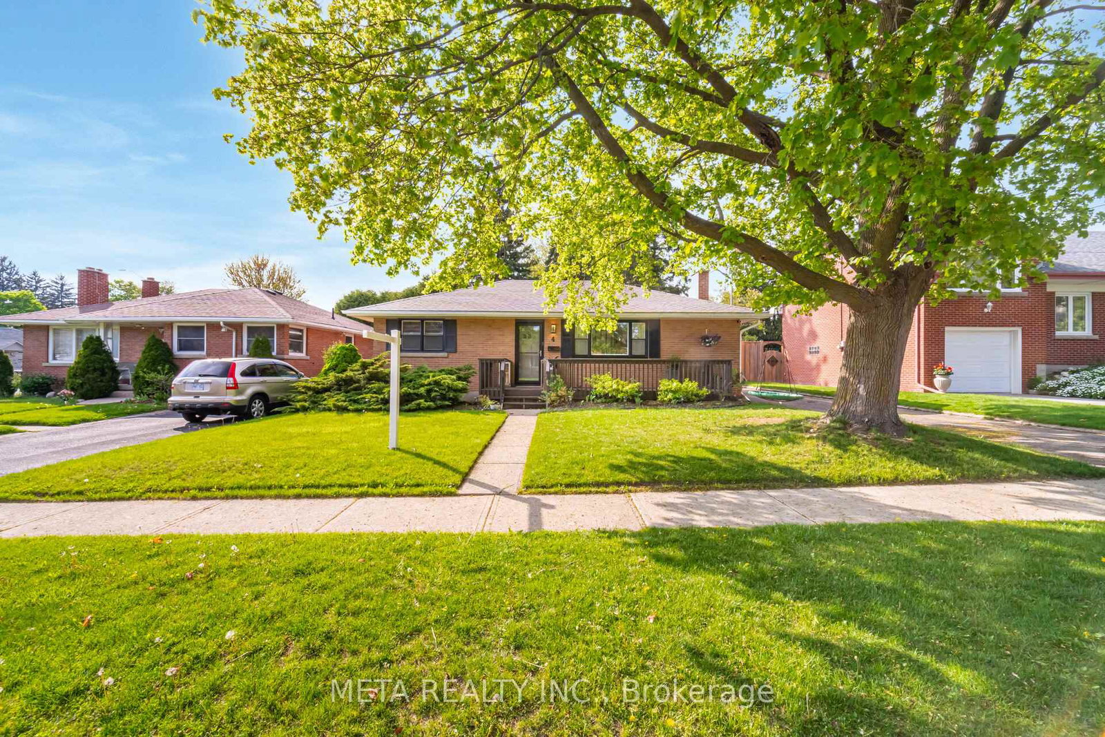 4-greenview-street-guelph-ontario-x12736352