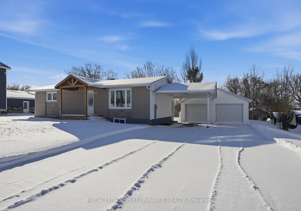 2140-valley-street-north-stormont-ontario-x12737162