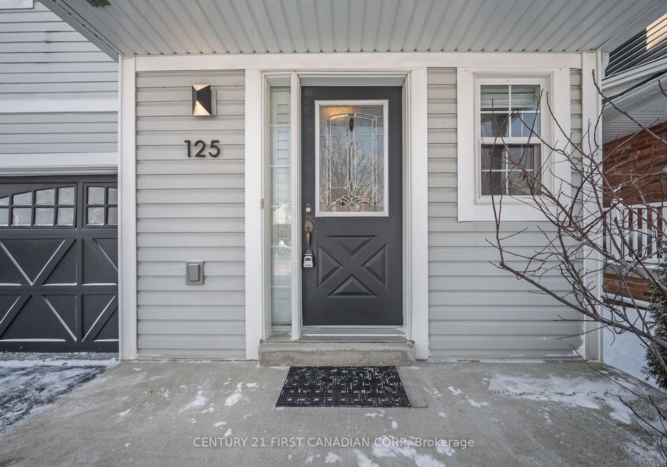 125-voyager-pass-hamilton-ontario-x12737848
