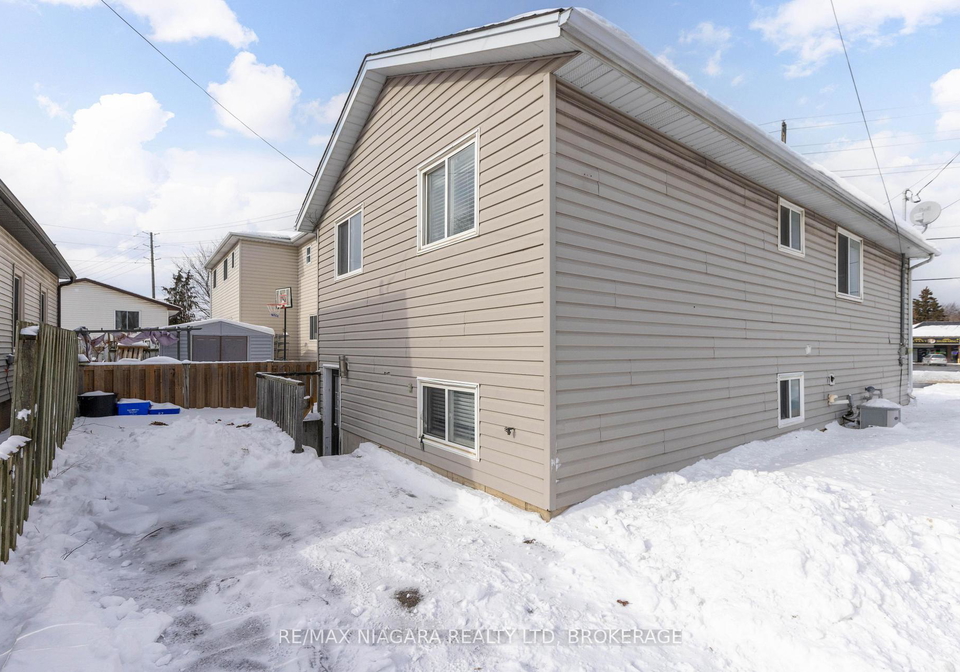 138-carlton-street-st-catharines-ontario-x12738014