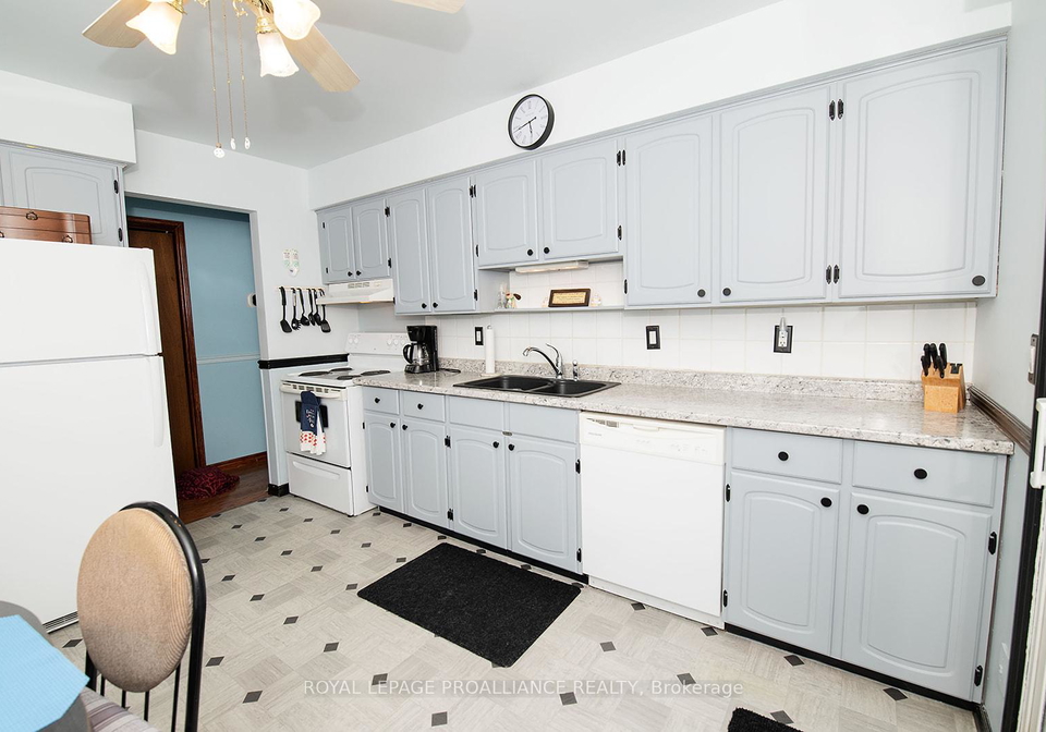 9-jeanette-place-belleville-ontario-x12738076