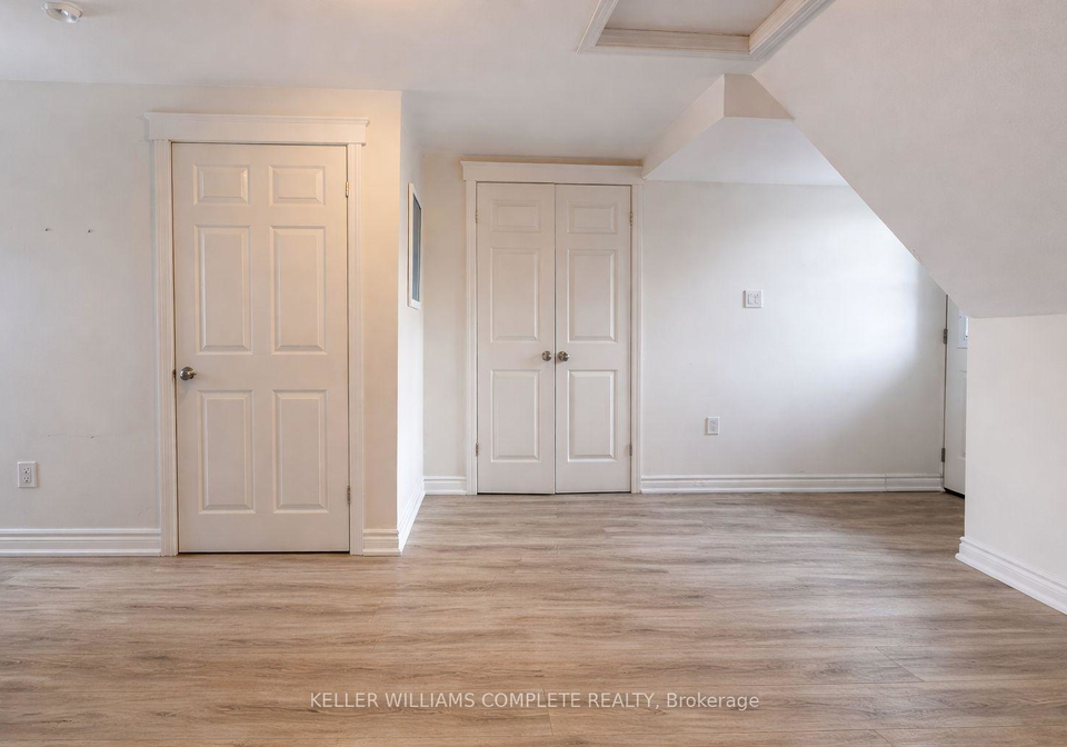 76-s-wentworth-street-s-hamilton-ontario-x12738886