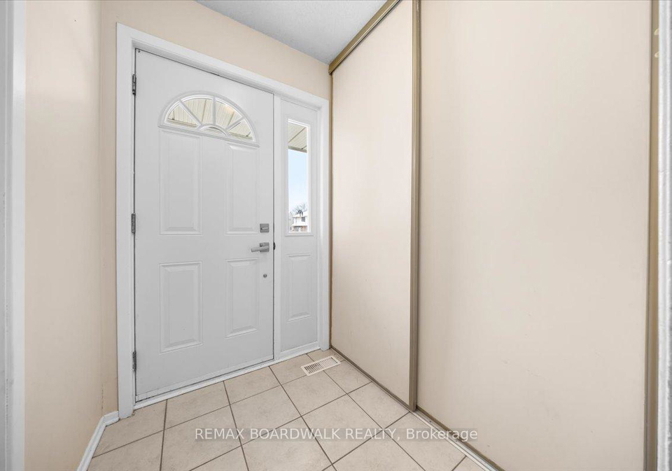 111-celtic-court-ottawa-ontario-x12739128