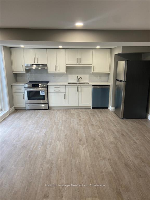 23eaglewood-drive-hamilton-ontario-x12739296