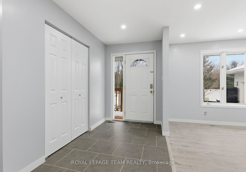 2859-wolf-grove-road-lanark-highlands-ontario-x12739350