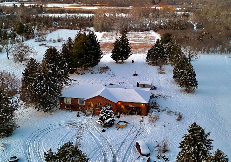 169-hiscock-shores-road-prince-edward-county-ontario-x12739478