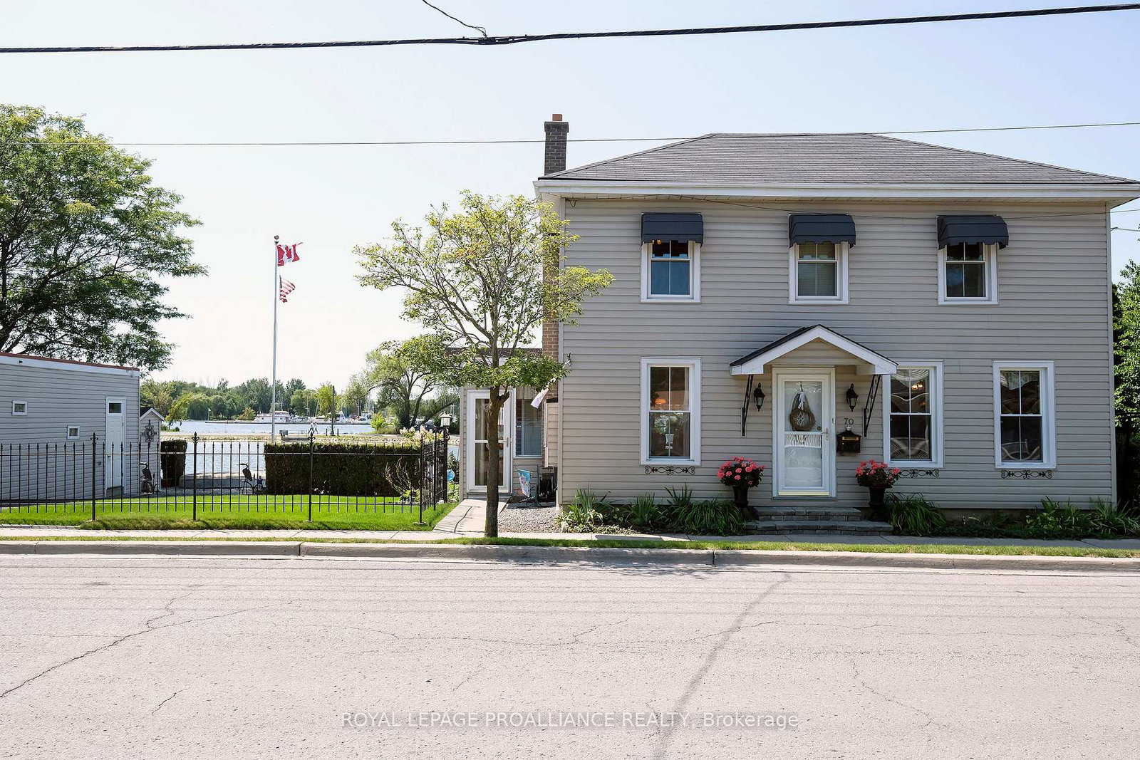 70-front-street-s-belleville-ontario-x12740132