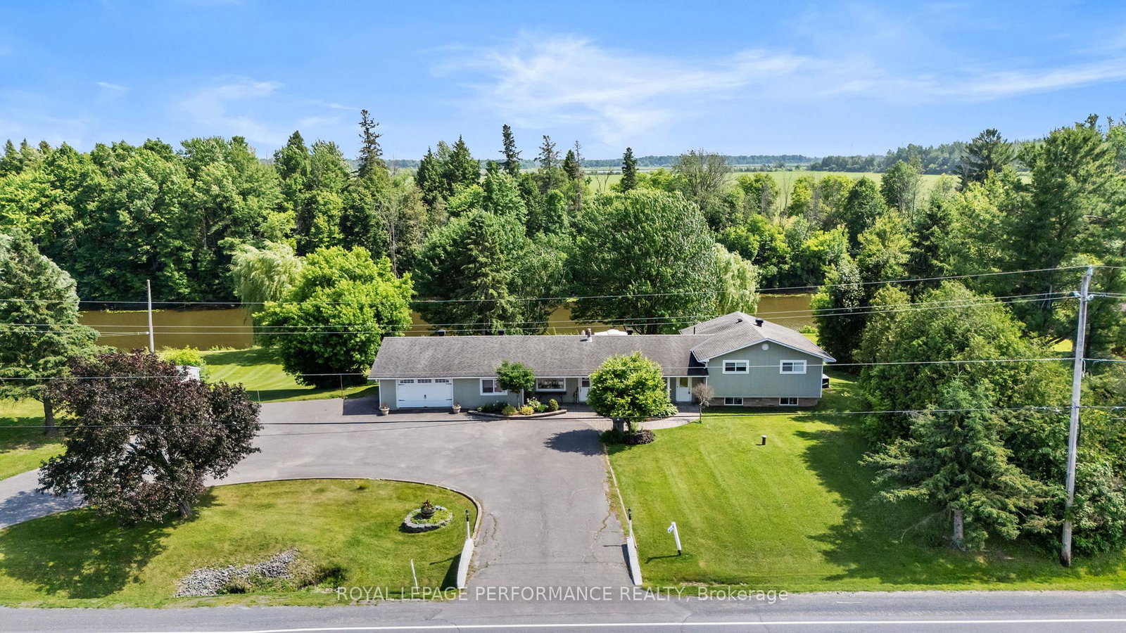 1430-notre-dame-street-russell-ontario-x12740238