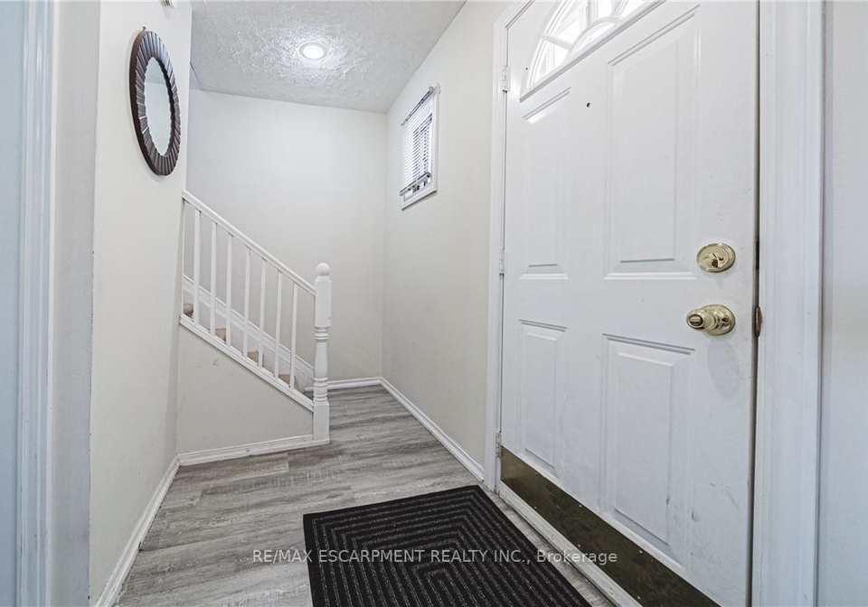 143-fairfield-avenue-hamilton-ontario-x12740314