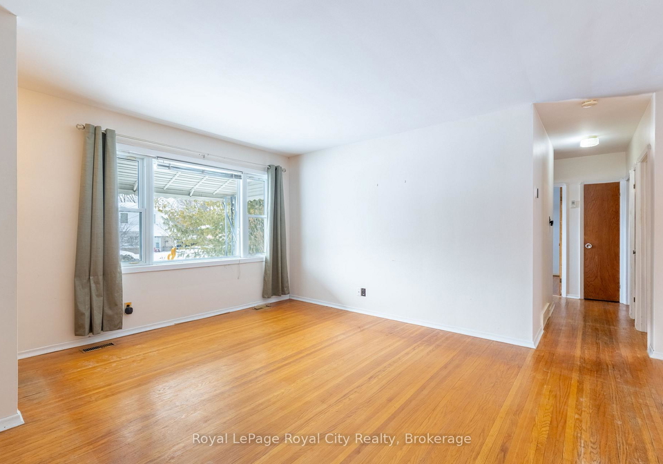 35-dumbarton-street-guelph-ontario-x12740356