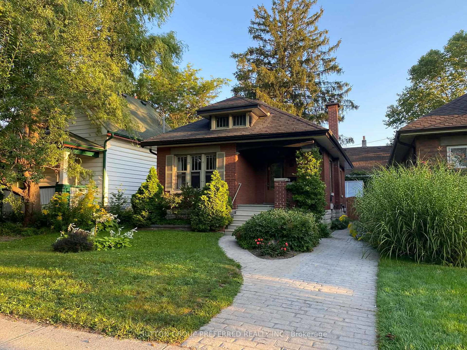 18-tecumseh-avenue-e-london-south-ontario-x12740394