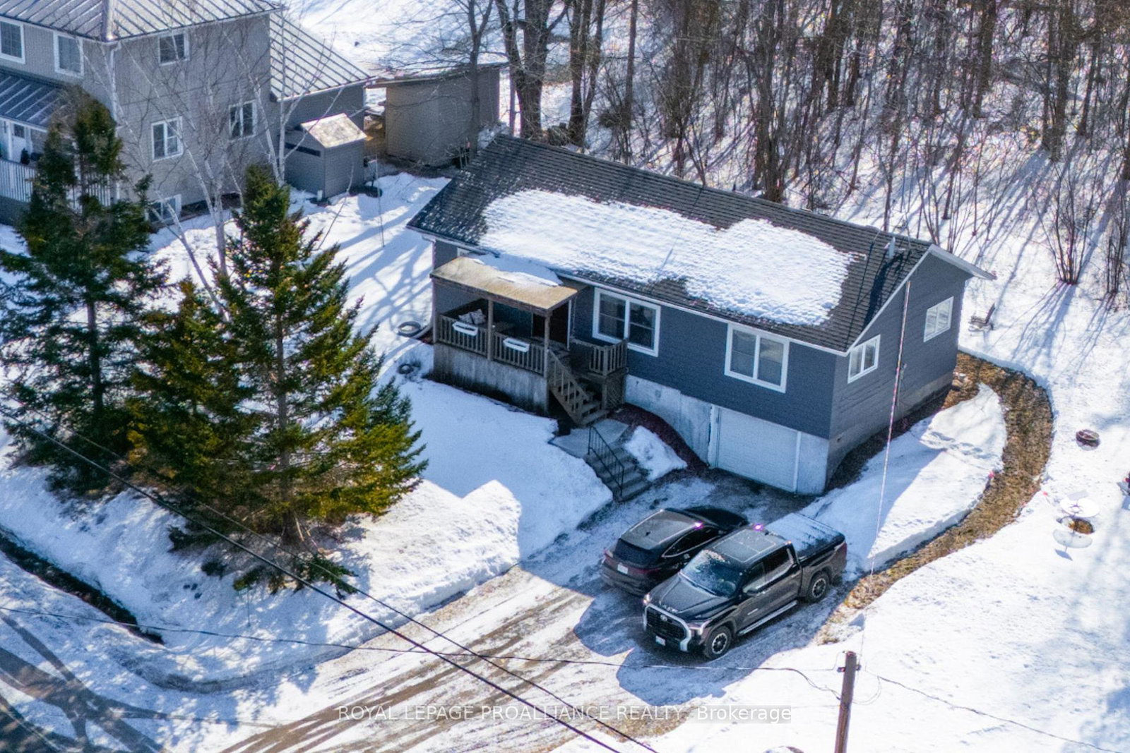 1455-county-road-3-prince-edward-county-ontario-x12740498