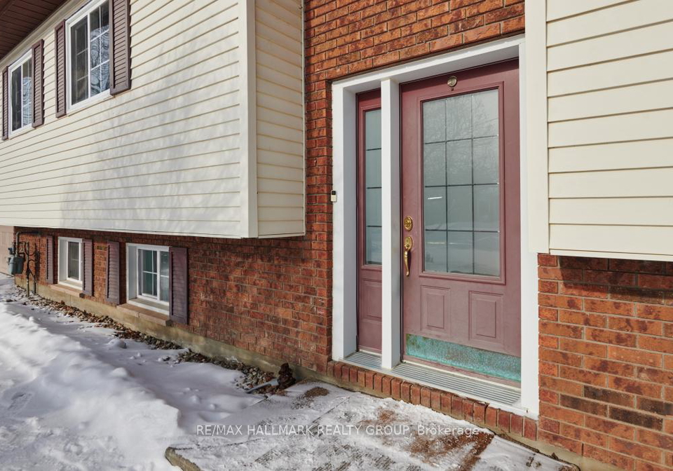 79-bourdeau-crescent-russell-ontario-x12741040