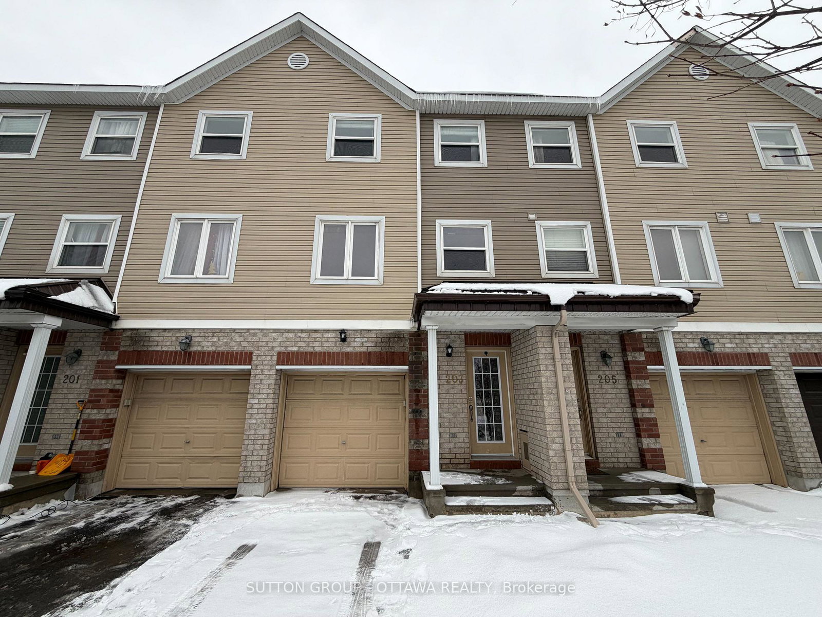 203-kennevale-drive-ottawa-ontario-x12741150