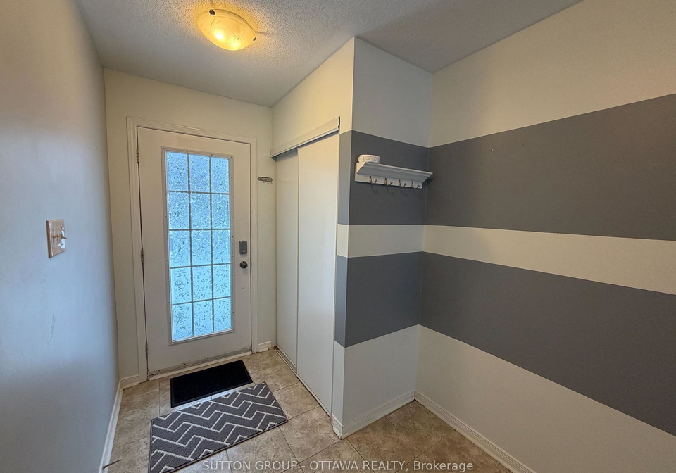 203-kennevale-drive-ottawa-ontario-x12741150