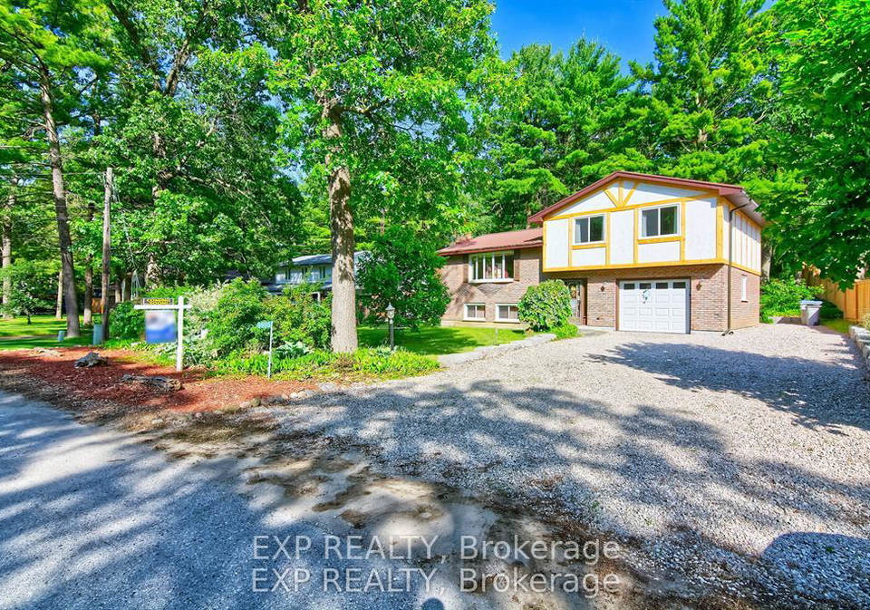 9995-port-franks-estates-drive-lambton-shores-ontario-x12741362