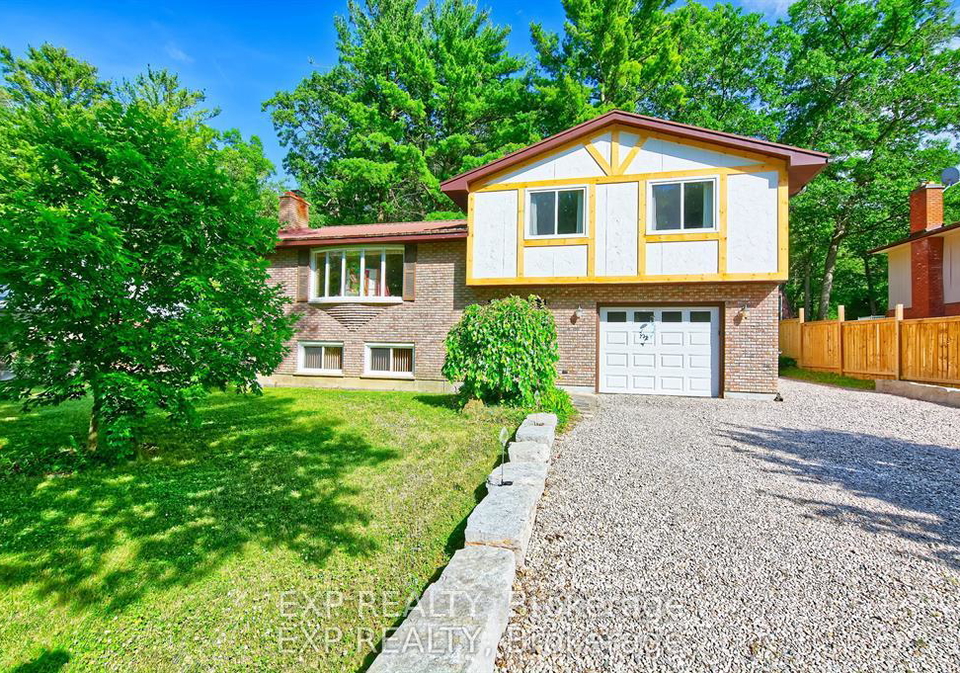 9995-port-franks-estates-drive-lambton-shores-ontario-x12741362
