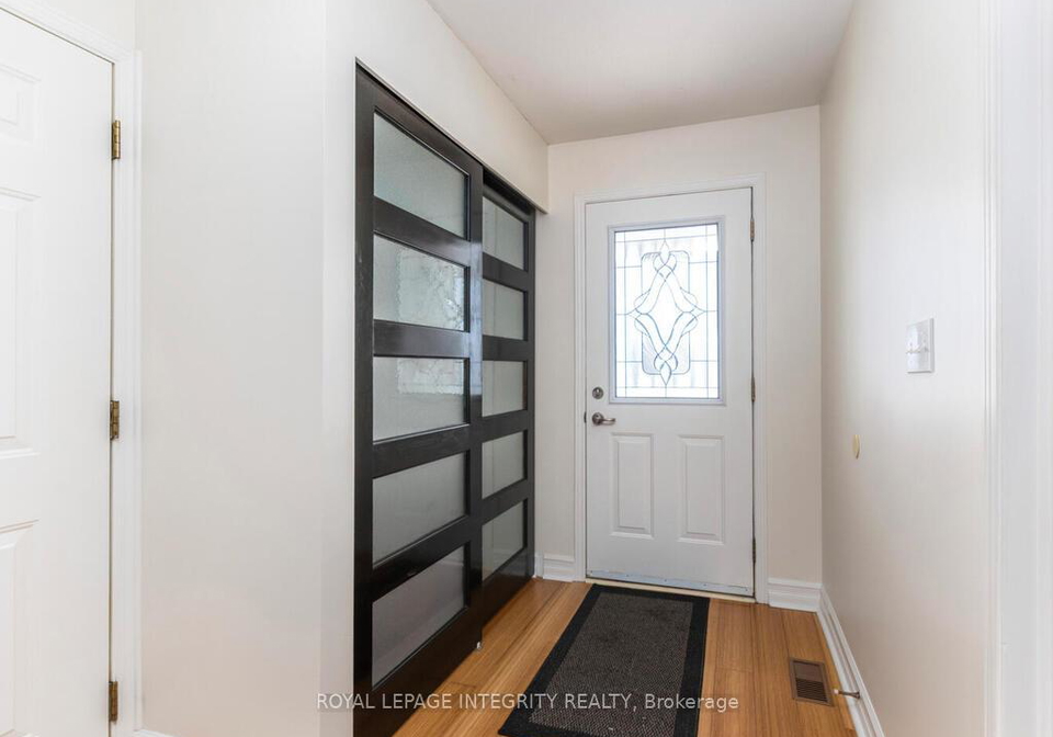 223-willow-creek-circle-ottawa-ontario-x12741380