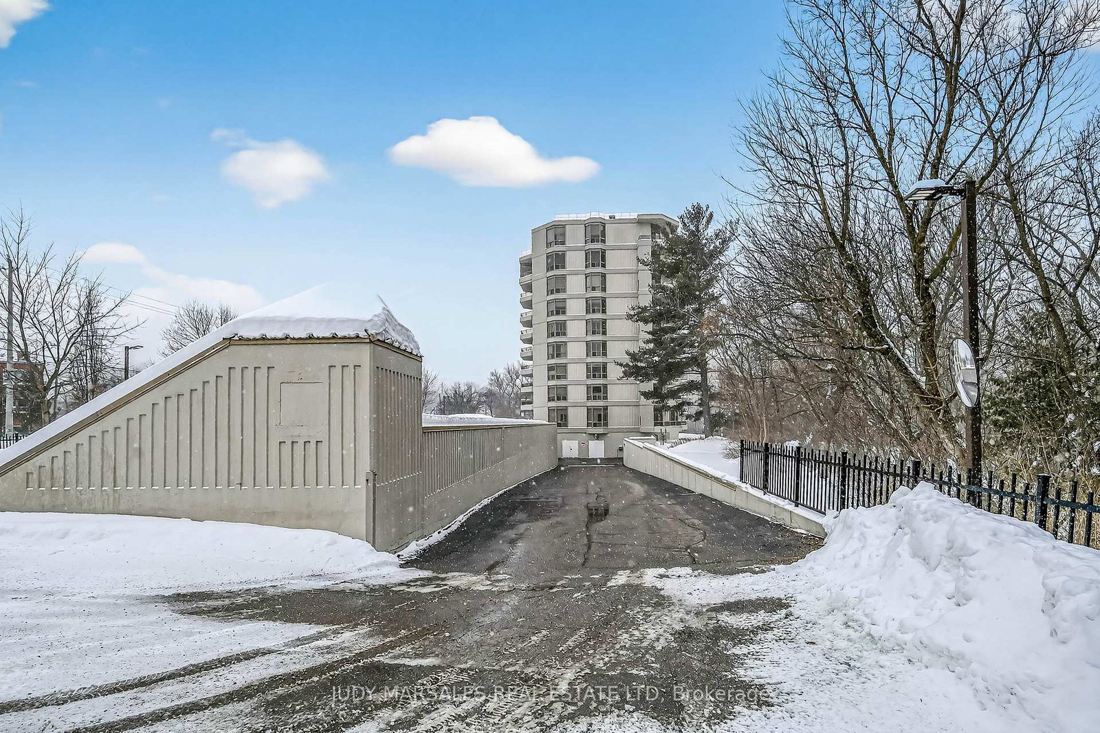 1770-main-street-w-hamilton-ontario-x12741606