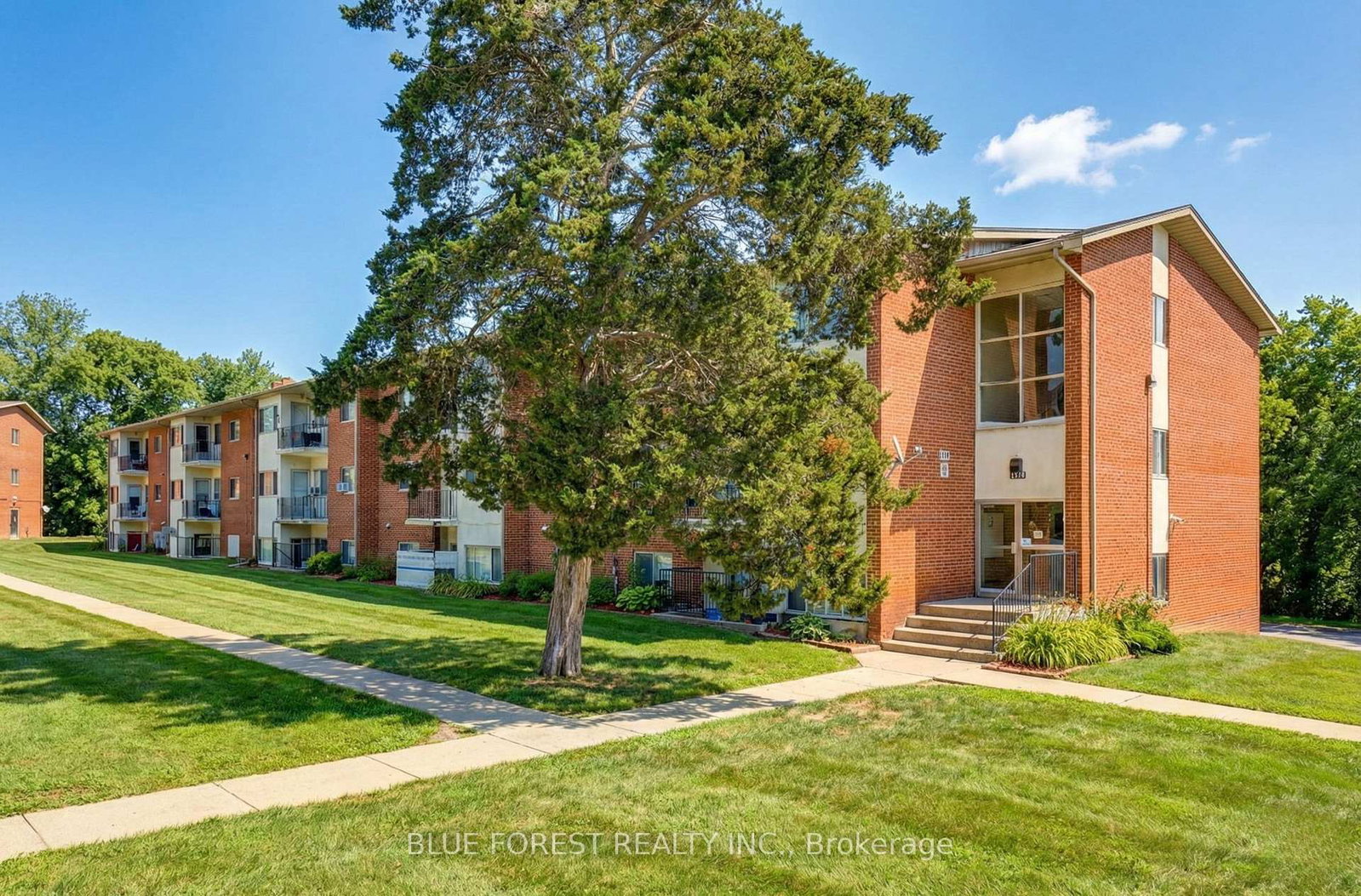 1174-hamilton-road-london-east-ontario-x12741630