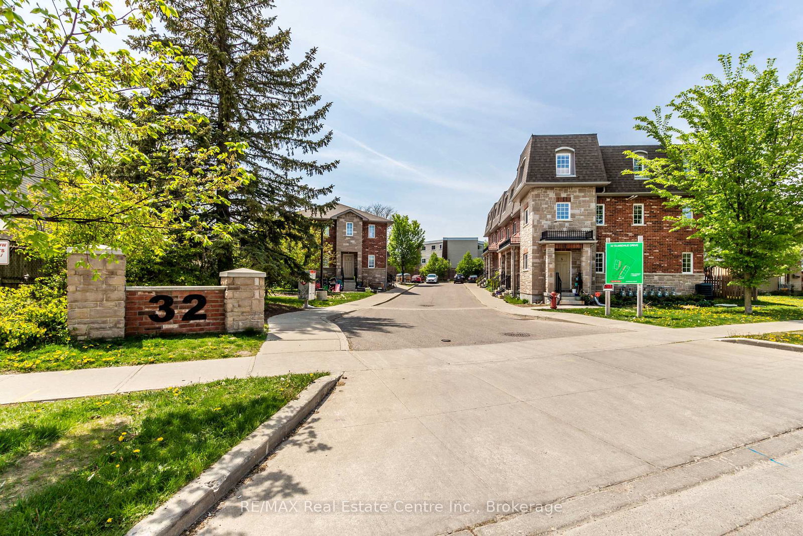 32-elmsdale-drive-kitchener-ontario-x12742186