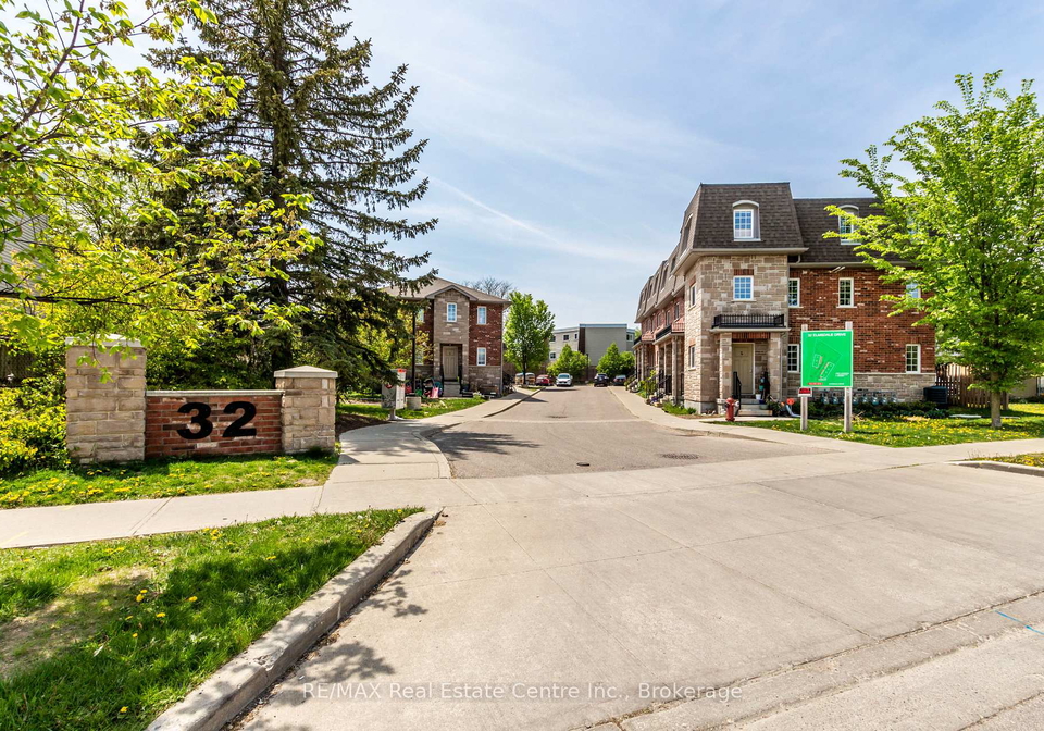 32-elmsdale-drive-kitchener-ontario-x12742186