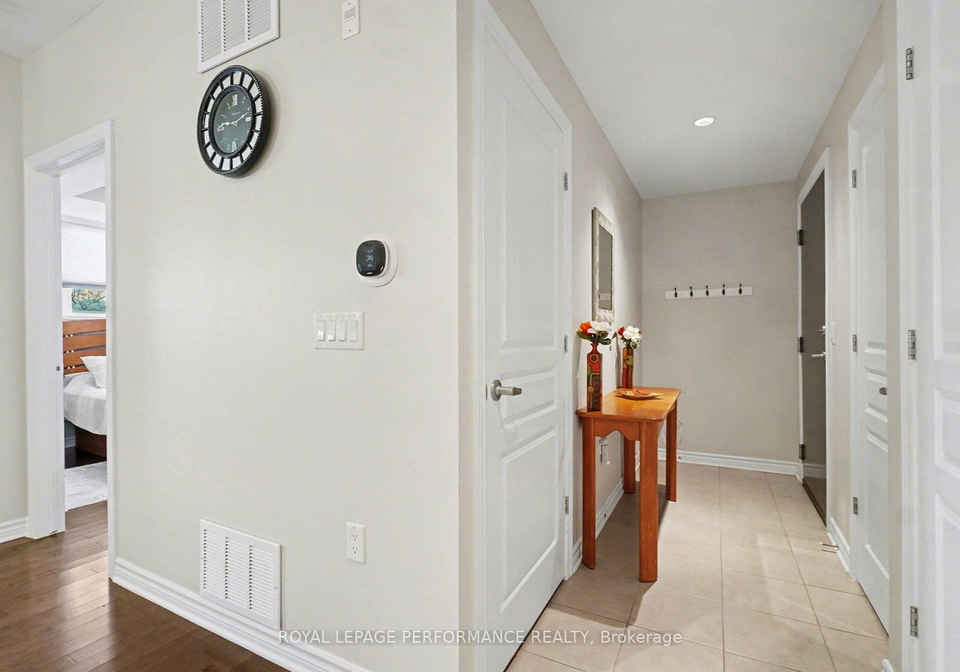 655-beauparc-private-cyrville-carson-grove-pineview-ottawa-ontario-x12742594