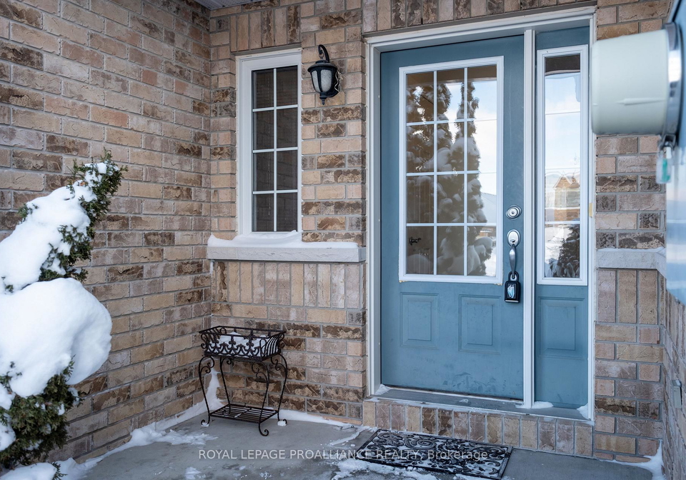 8-ava-court-belleville-ontario-x12742732
