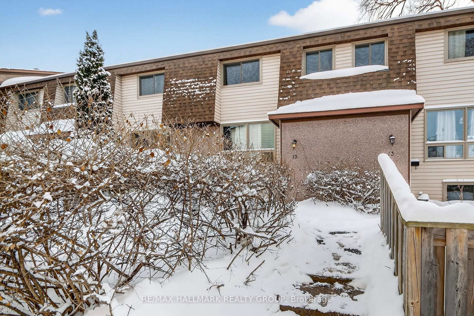 2640-draper-avenue-parkway-park-queensway-terrace-s-and-area-ottawa-ontario-x12742926