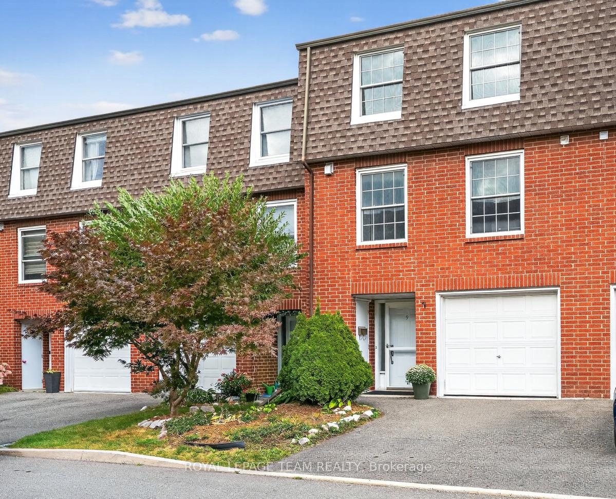 9-moorside-private-ottawa-ontario-x12743008
