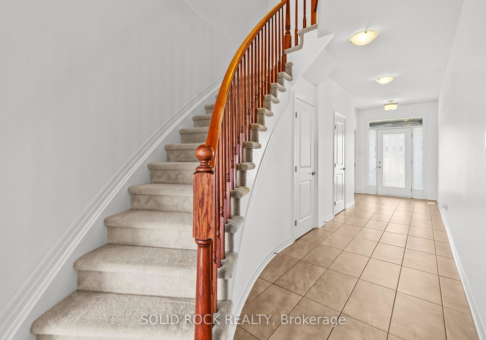 153-hawkshaw-crescent-e-ottawa-ontario-x12743106