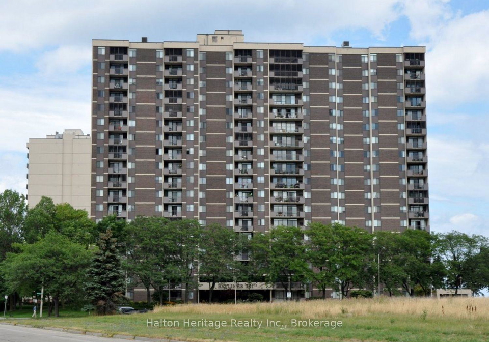301-frances-avenue-hamilton-ontario-x12743140