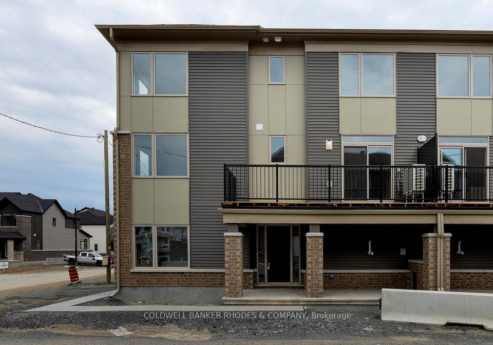 231-darjeeling-avenue-ottawa-ontario-x12743396
