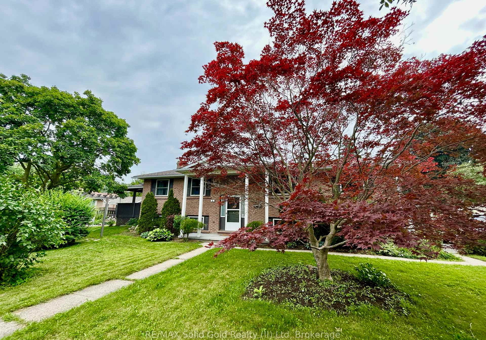 4-fernwood-place-kitchener-ontario-x12743552